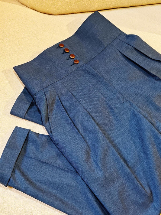 Stylish High-Waisted Pants with 4 Buttons & Double Pleats